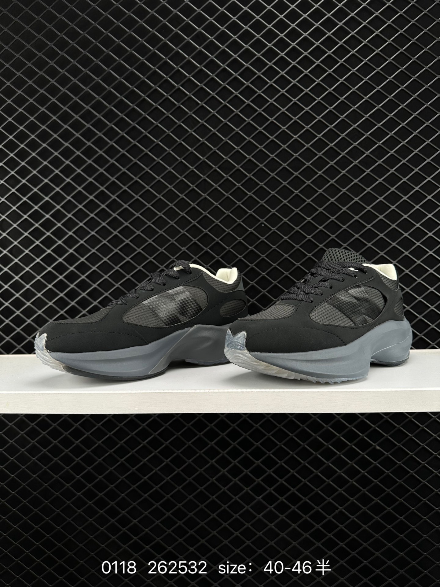 AURALEE x New Balance Warped Runner